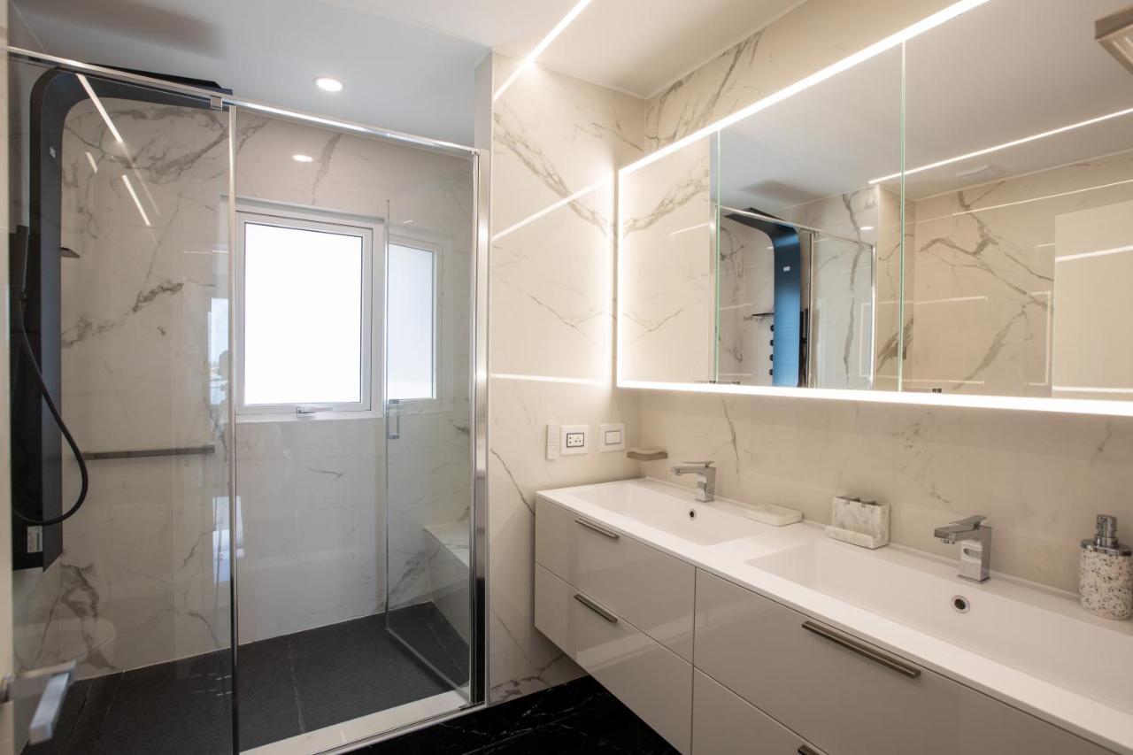 Serenity Penthouse Lowlands ภายนอก รูปภาพ
